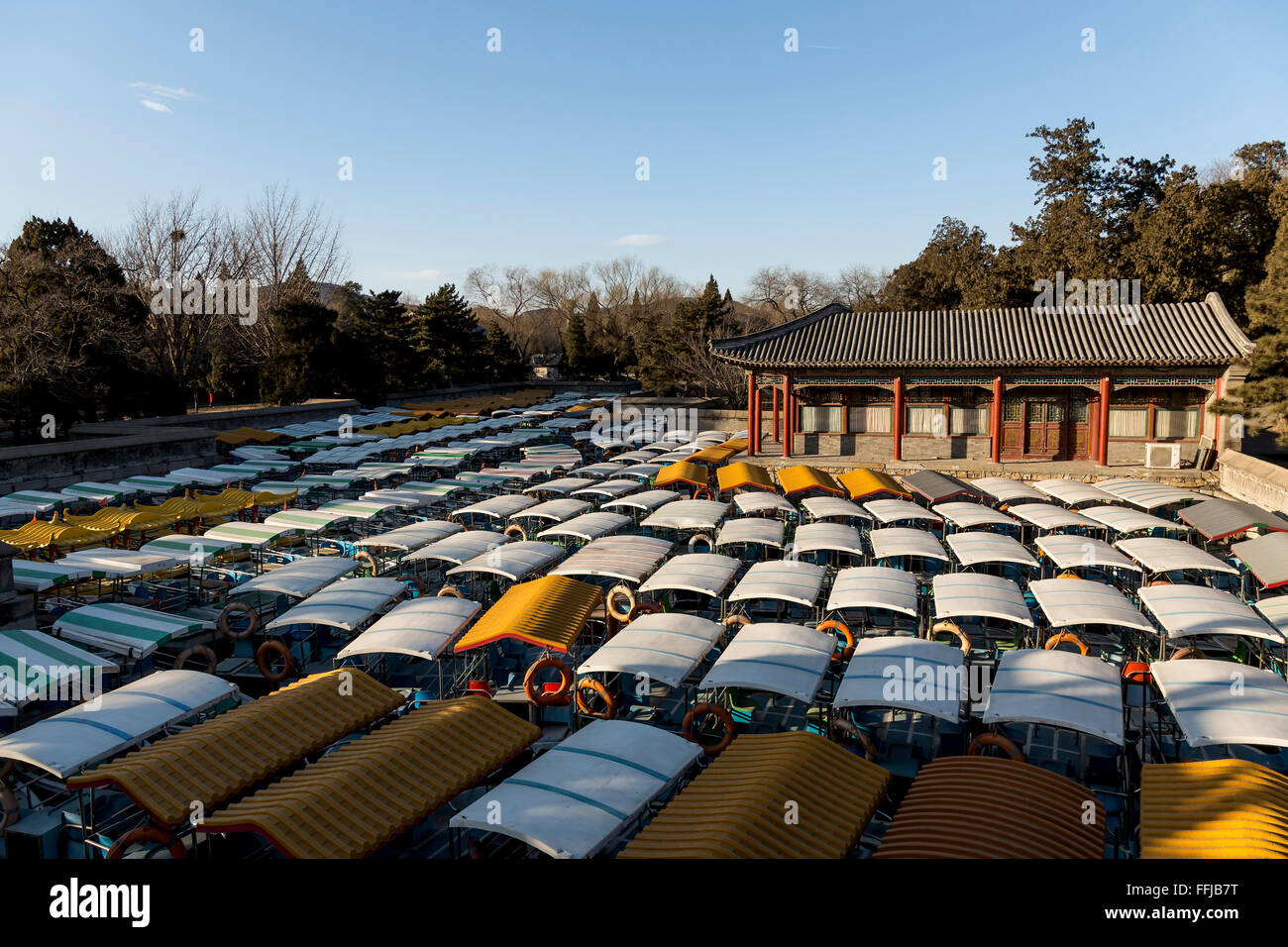 Bateaux au lac Kunming dans le Palais d'été. Beijing, Chine. Banque D'Images
