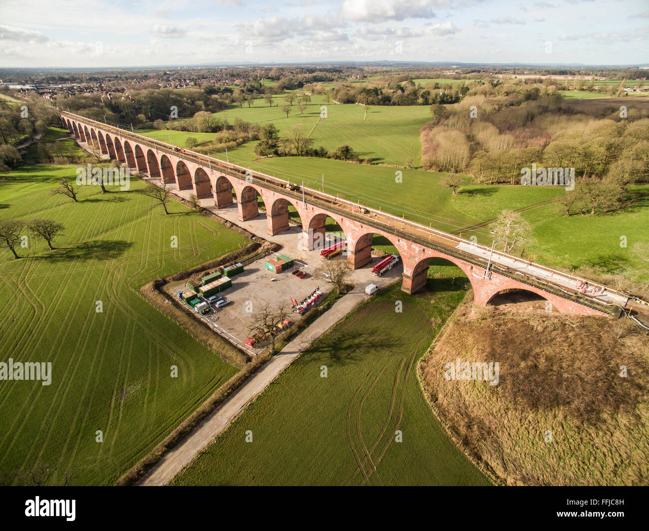 Holmes Chapel viaduc de chemin de fer réseau photos aériennes lors de grands travaux de génie civil 14 février 2016 Banque D'Images