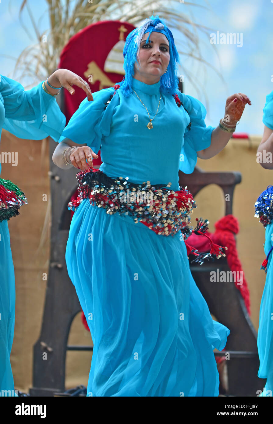 Martigny, Suisse - 11 SEPTEMBRE : marocain danseur de la Tornals groupe dans l'Saillon Fête médiévale : Mars Banque D'Images