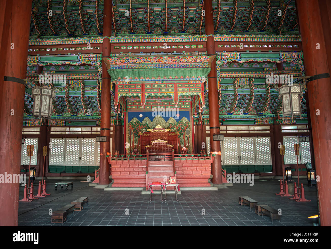 Séoul, Corée du Sud - le 11 janvier 2016 : bel intérieur d'une chambre king qui a vécu dans le 11 janvier 2016, le Palais de Gyeongbok en Banque D'Images