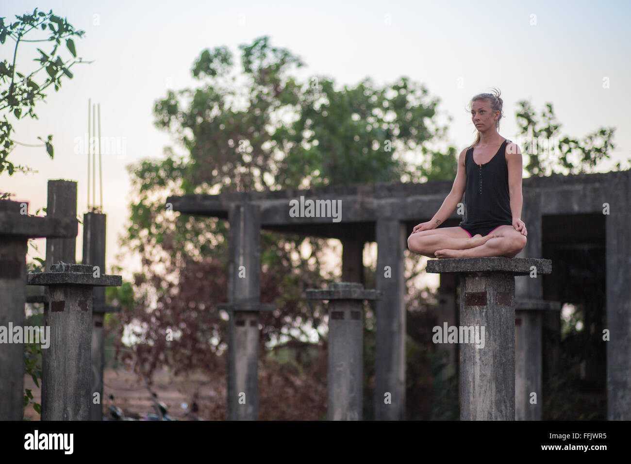 La méditation yoga girl Banque D'Images