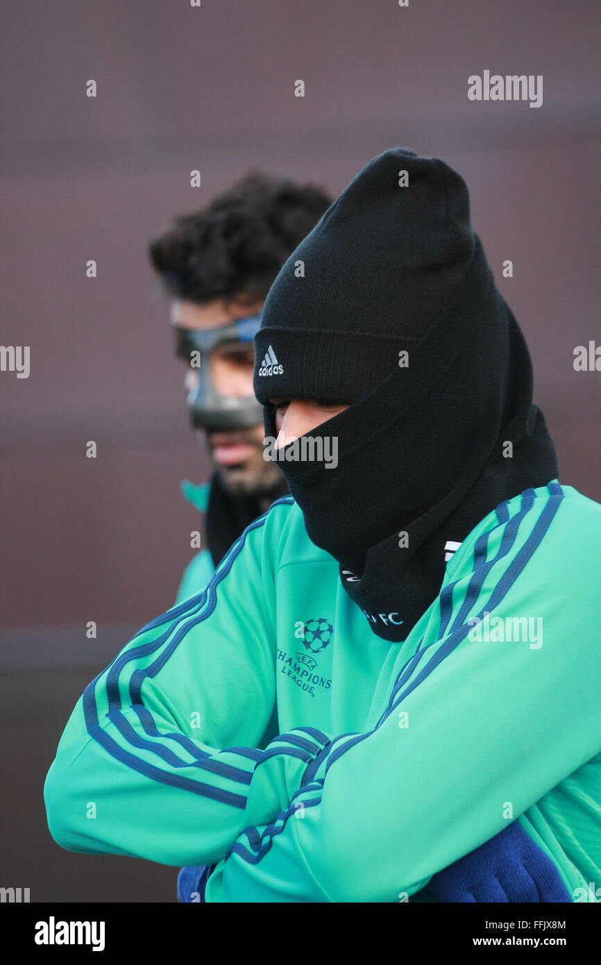 Diego Costa joue 'Zorro' comme le train de l'équipe de football de Chelsea Banque D'Images