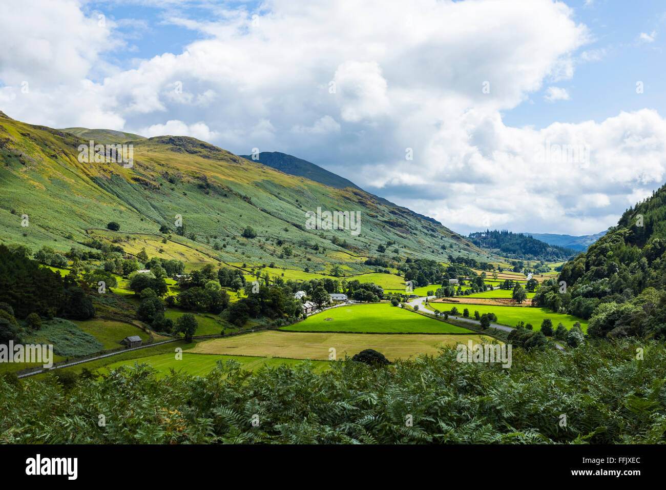Avis de Legburthwaite de Wren Crag, Legburthwaite village, district de Allerdale, Parc National de Lake District, Cumbria, Angleterre Banque D'Images