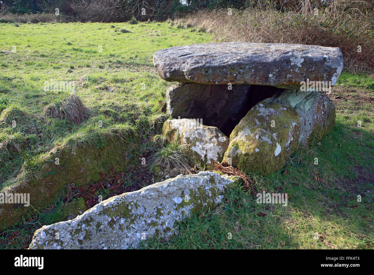Tombeau néolithique à partir de 3000 BC à Douglas Park, Largs, Ecosse Banque D'Images