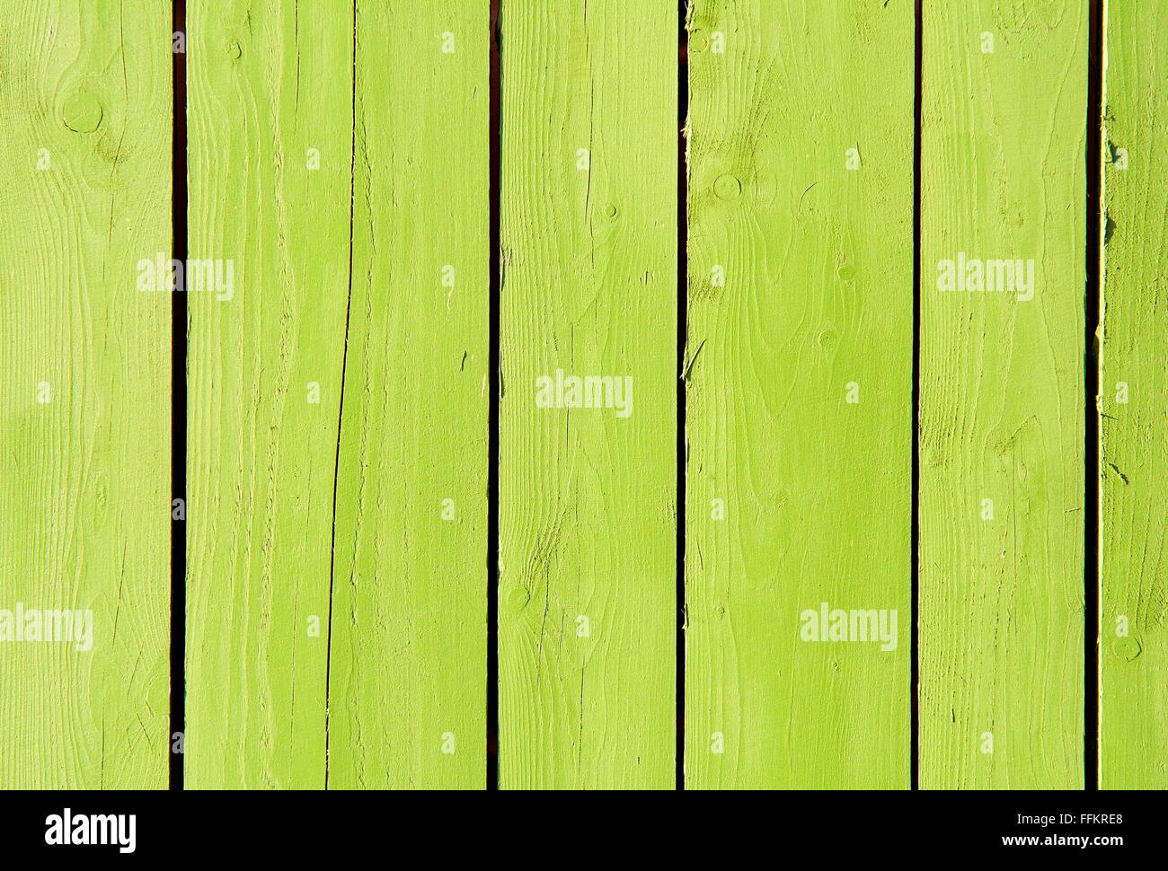 Surface de la planche en bois vert. Image en arrière-plan. Banque D'Images