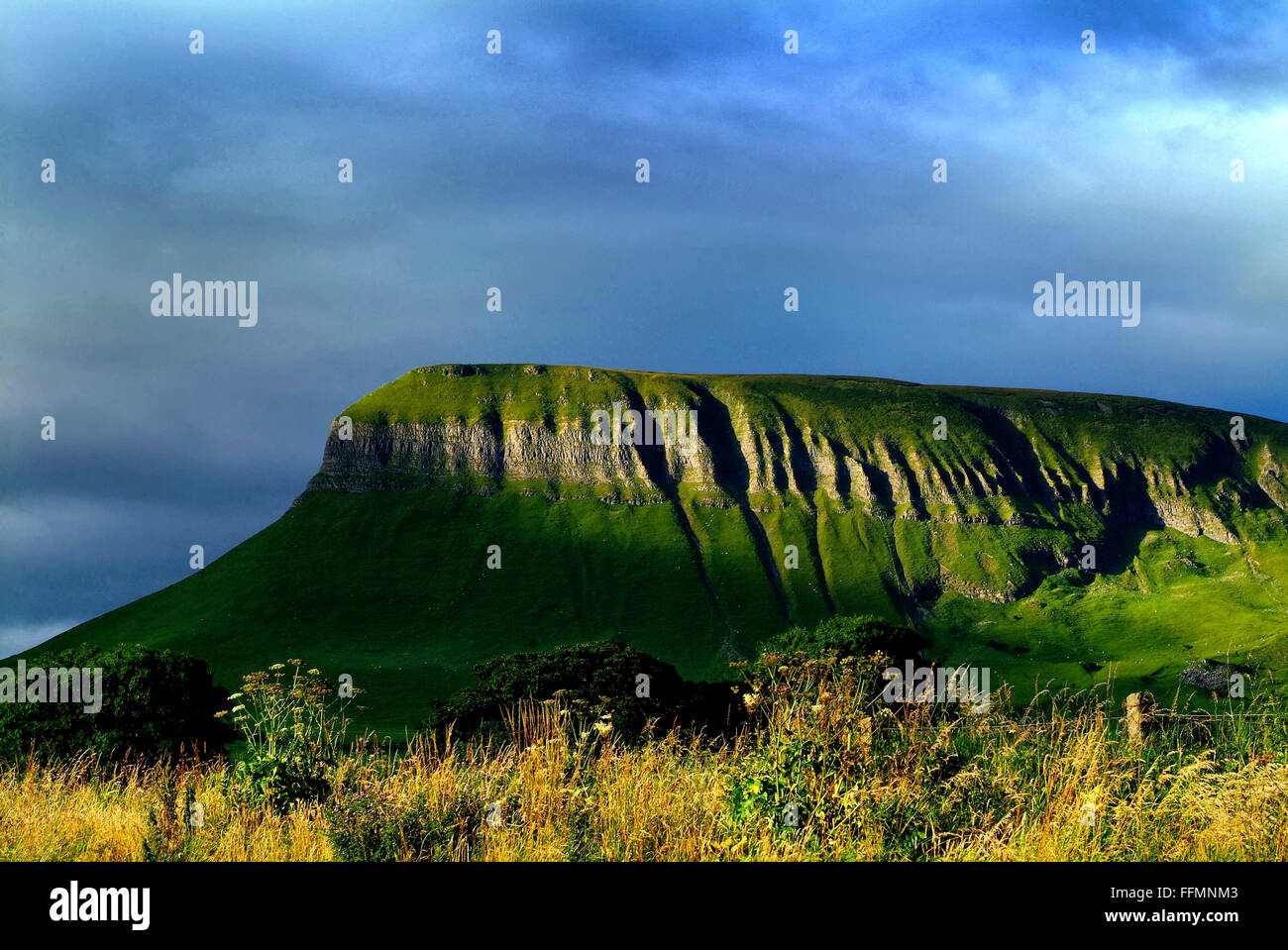 Benbulben, Sligo, rock formation, l'âge de glace, glacier, calcaire, schiste, paysage, pittoresque, l'Irlande, l'Irish, campagne, natur Banque D'Images