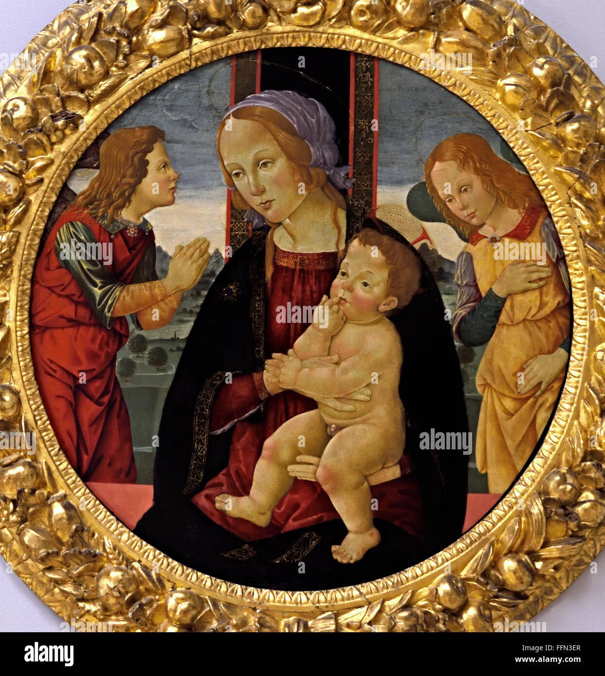 Vierge et enfant entre deux Anges adorant 15th siècle Florence Italie Italien Banque D'Images