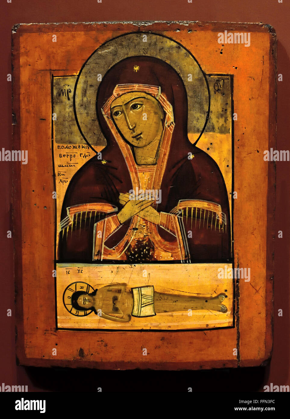 Pietà 19th siècle Russie du Nord russe ou Ukraine Pieta, Vierge Marie, tenue et deuil, corps mort de Jésus, Marie la mère en deuil, corps de Jésus, après la Crucifixion, Banque D'Images