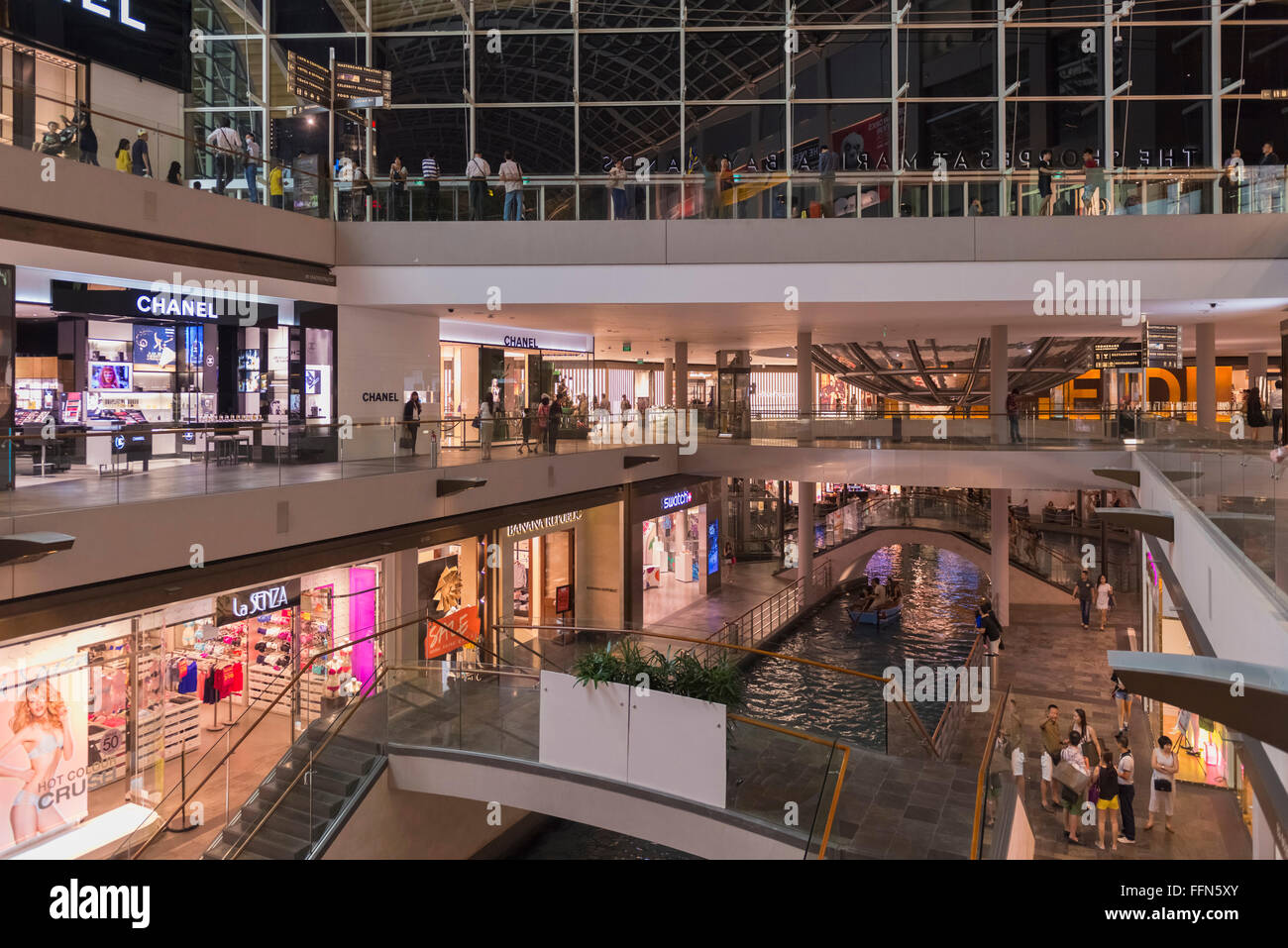 Marina Bay Sands Shopping Mall, à Singapour, en Asie du sud-est Banque D'Images