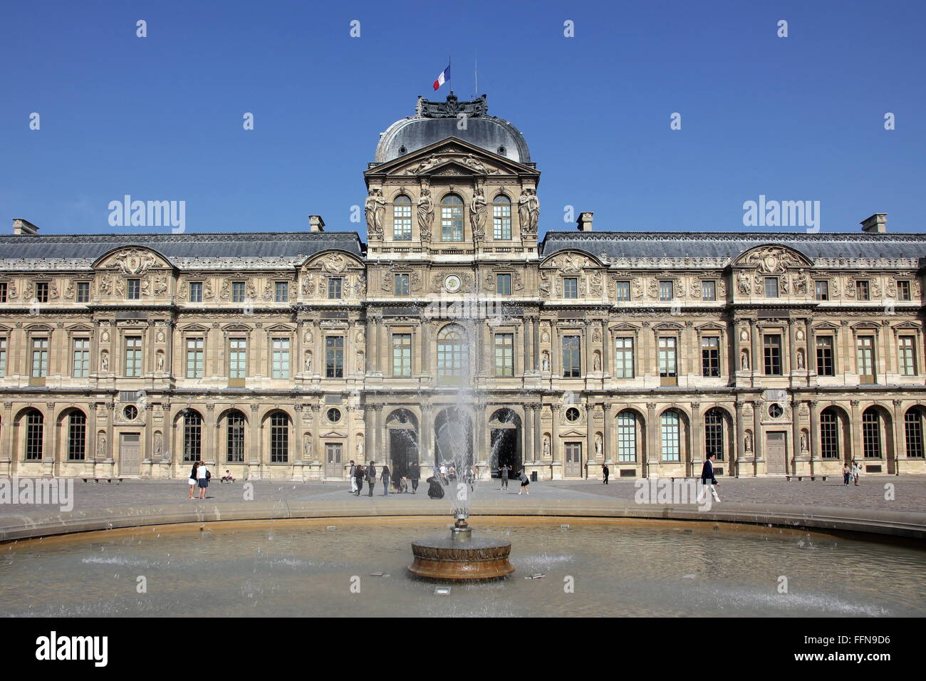 Géographie / voyages, France, Paris, Louvre, Additional-Rights Clearance-Info-fontaine,-Not-Available Banque D'Images