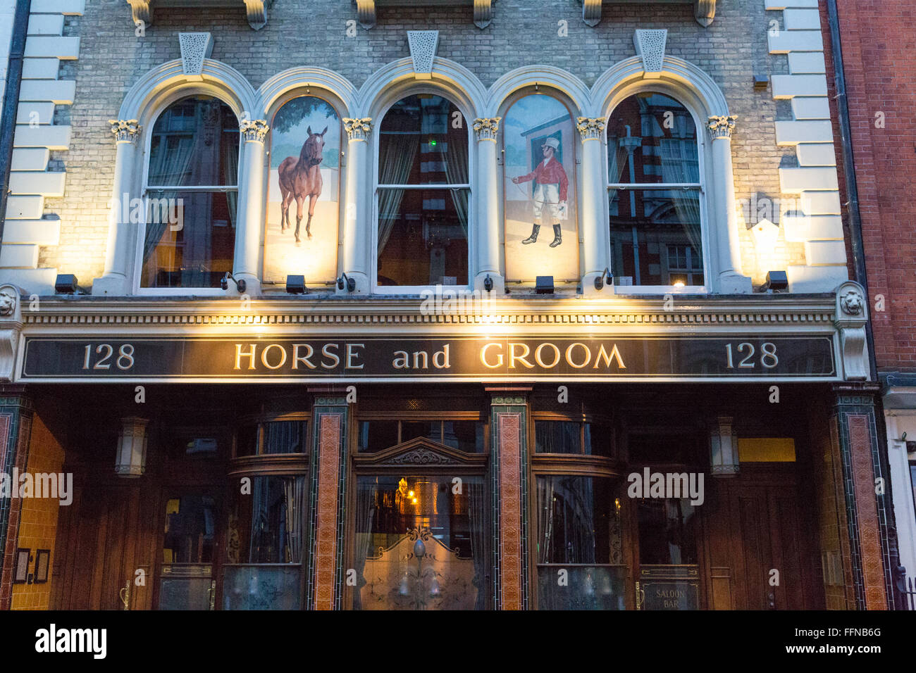 Le cheval et le Marié pub Banque D'Images