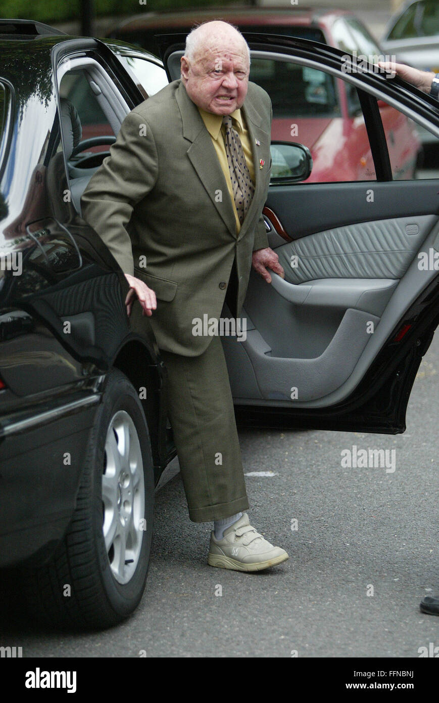 Mickey Rooney et sa femme dans le nord de Londres sur la photo mai 2006. © JACK LUDLAM Banque D'Images