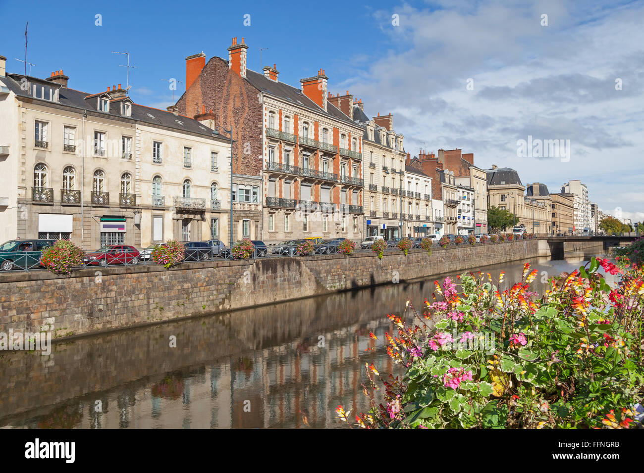Quai de rivière Vilaine à Rennes, Bretagne, France Banque D'Images