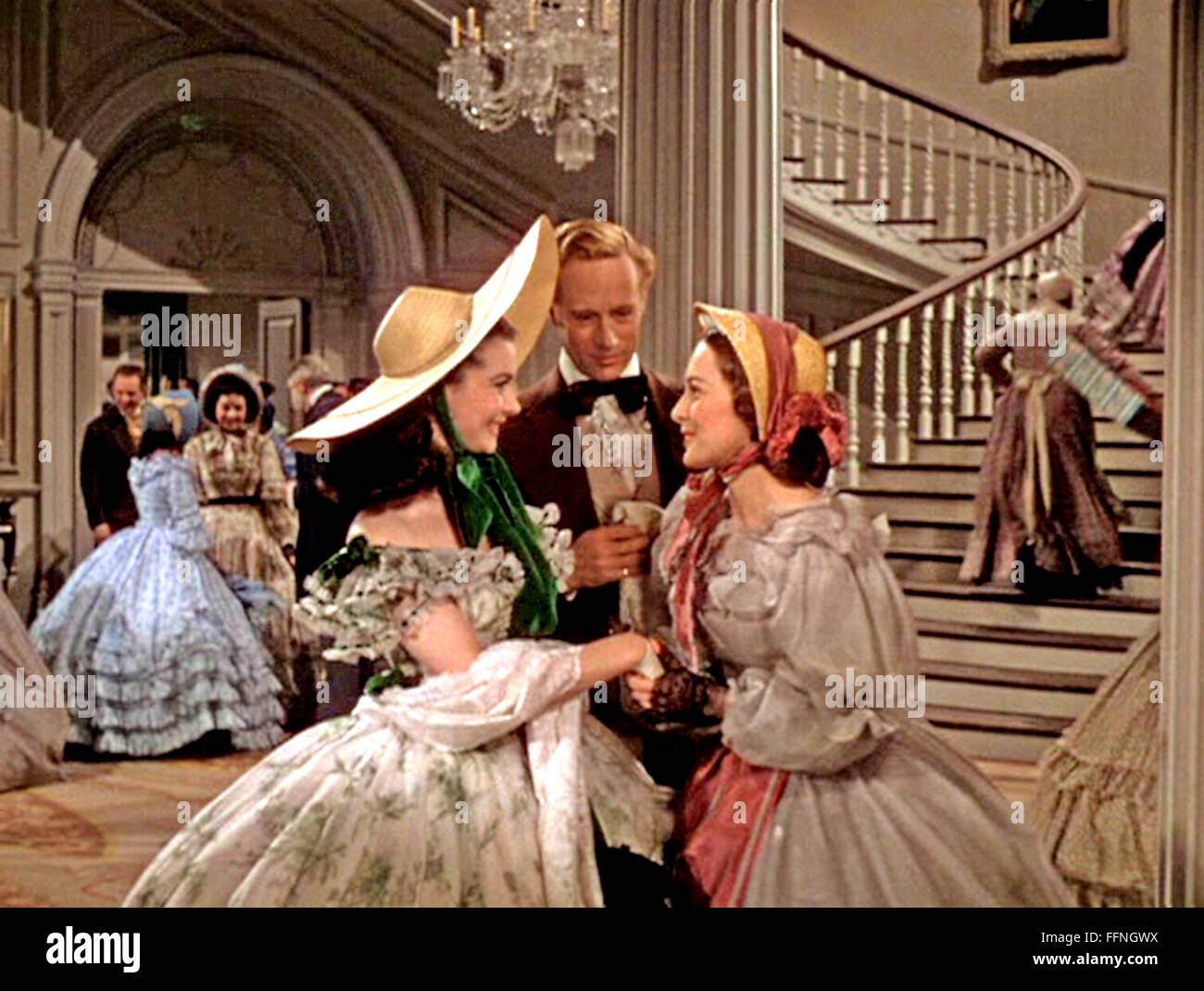 Autant en emporte le vent 1939 MGM film avec de gauche à droite : Vivien Leigh en Scarlett O'Hara, Leslie Howard comme Ashley Dukes et Olivia de Havilland comme Melanie Hamilton Banque D'Images