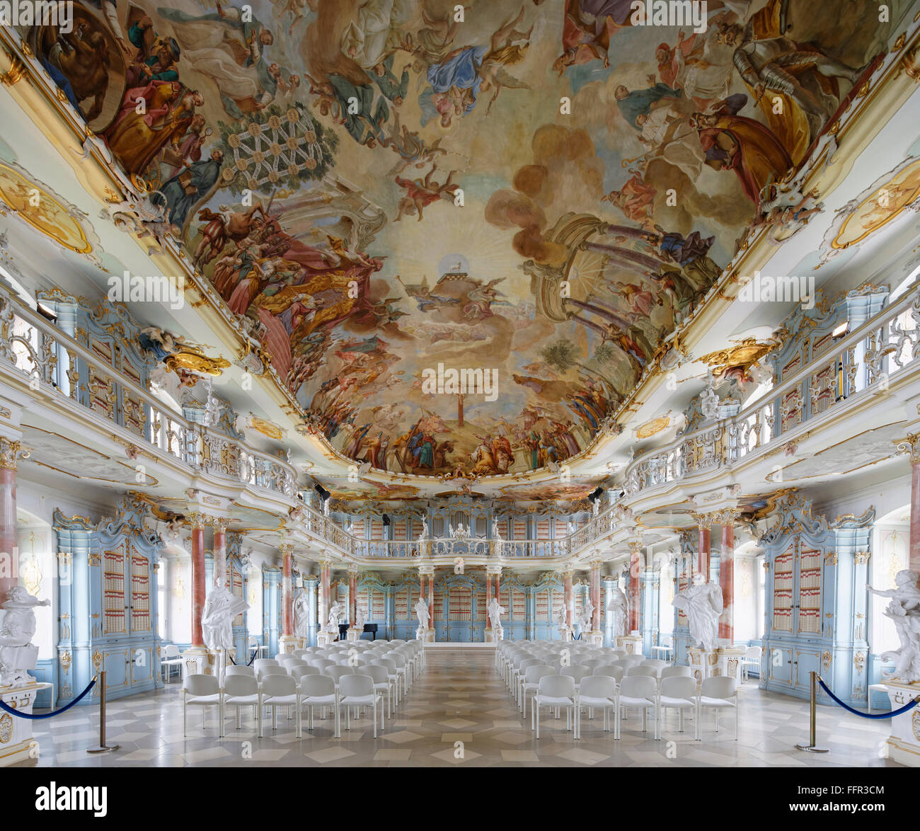 Bibliothèque Rococo avec fresque au plafond, l'abbaye de Schussenried, Bad Schussenried, en Haute Souabe, souabe, Bade-Wurtemberg, Allemagne Banque D'Images Bibliothèque Rococo avec fresque au plafond, l'abbaye de Schussenried, Bad Schussenried, en Haute Souabe, souabe, Bade-Wurtemberg, Allemagne Banque D'Images
