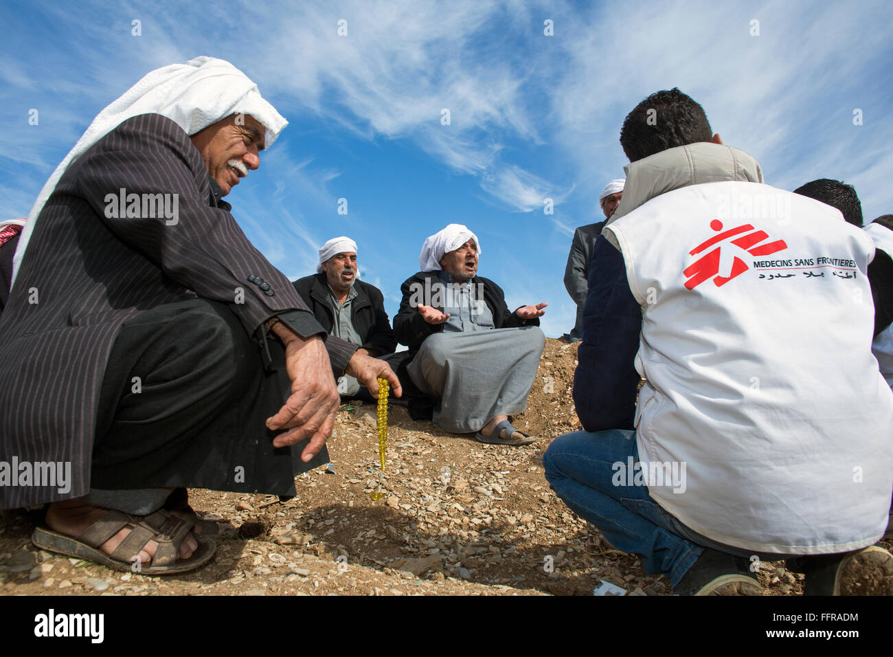 Les promoteurs de la santé au travail de MSF dans l'Arbat Kamp, le nord de l'Iraq des réfugiés Banque D'Images