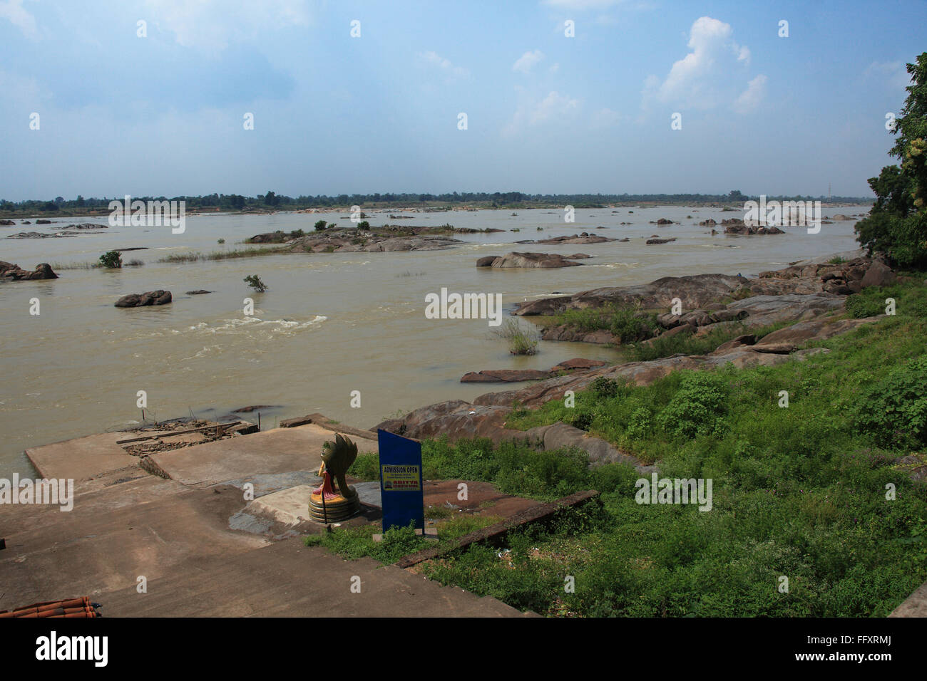 Rivière Mahanadi près de Sambalpur Huma à Orissa en Inde Banque D'Images