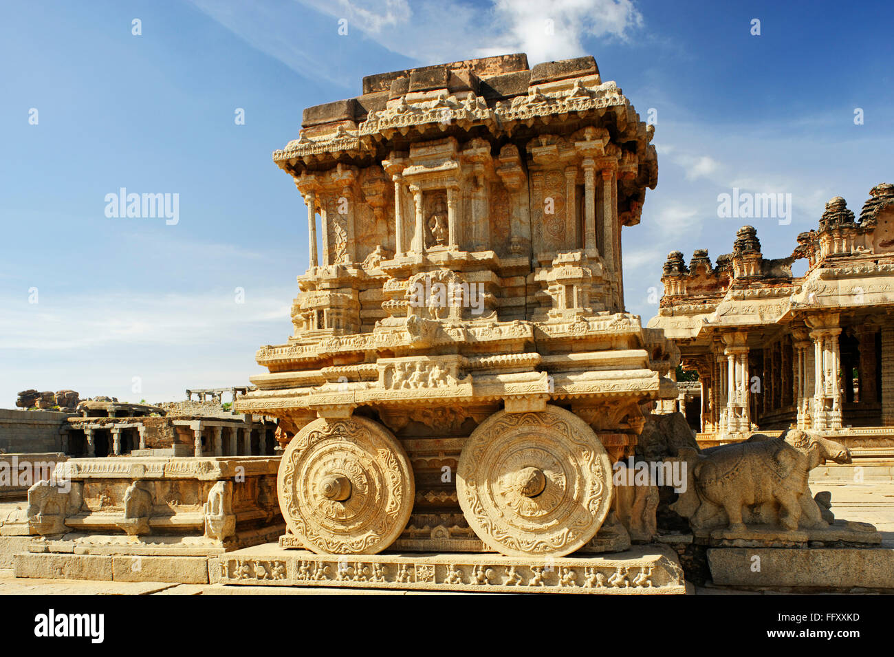 Char à l'intérieur de Shri Vijaya Vitthala temple , 15e siècle , Hampi Vijayanagar, Dist Bellary , Karnataka Banque D'Images