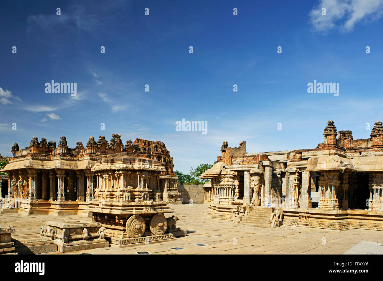 Char à l'intérieur de Shri Vijaya Vitthala temple , 15e siècle , Hampi Vijayanagar, Dist Bellary , Karnataka Banque D'Images