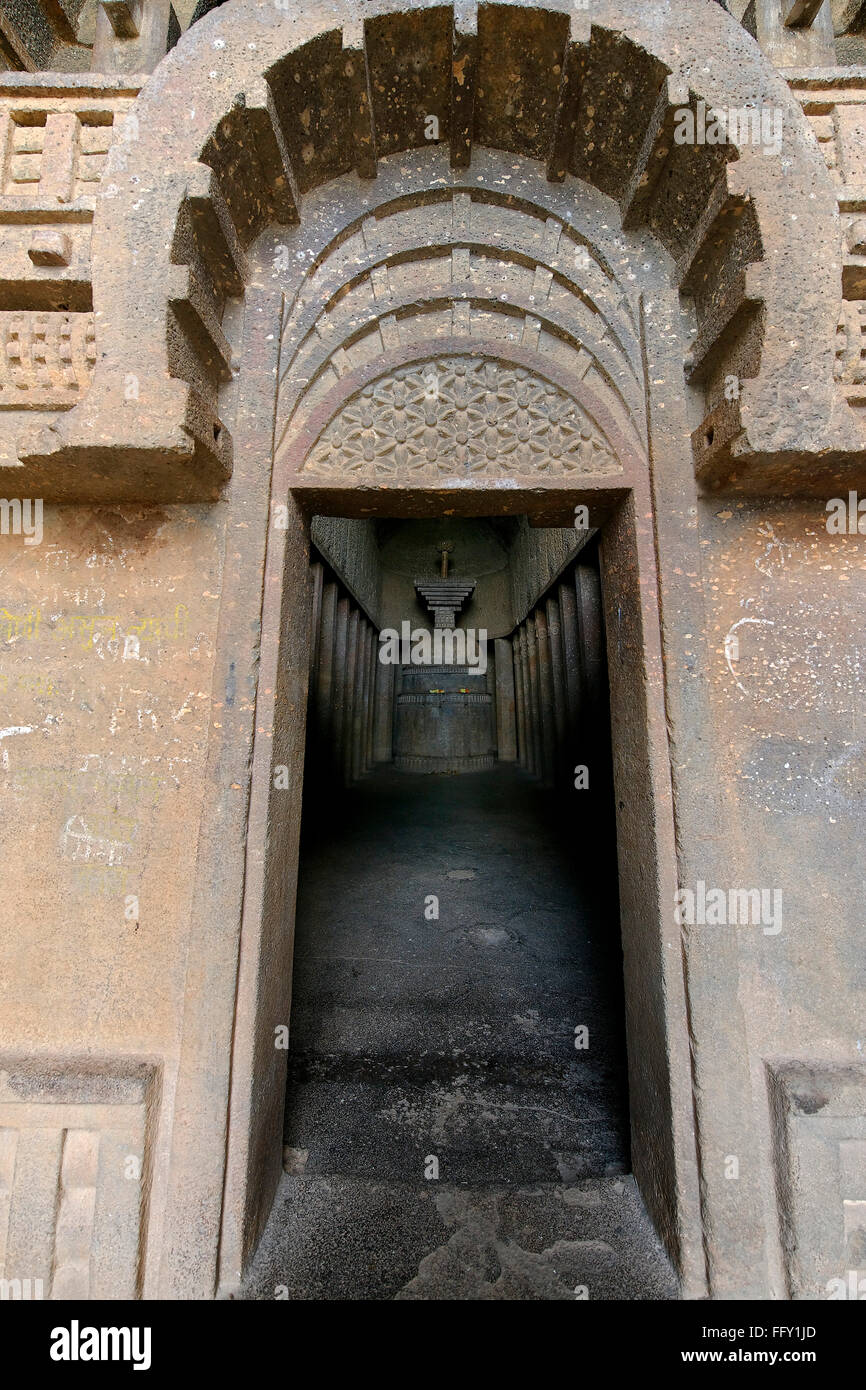 En stupa bouddhiste grottes Bedsa en 2e siècle avant J.-C. , Pune , MAHARASHTRA , INDE Banque D'Images
