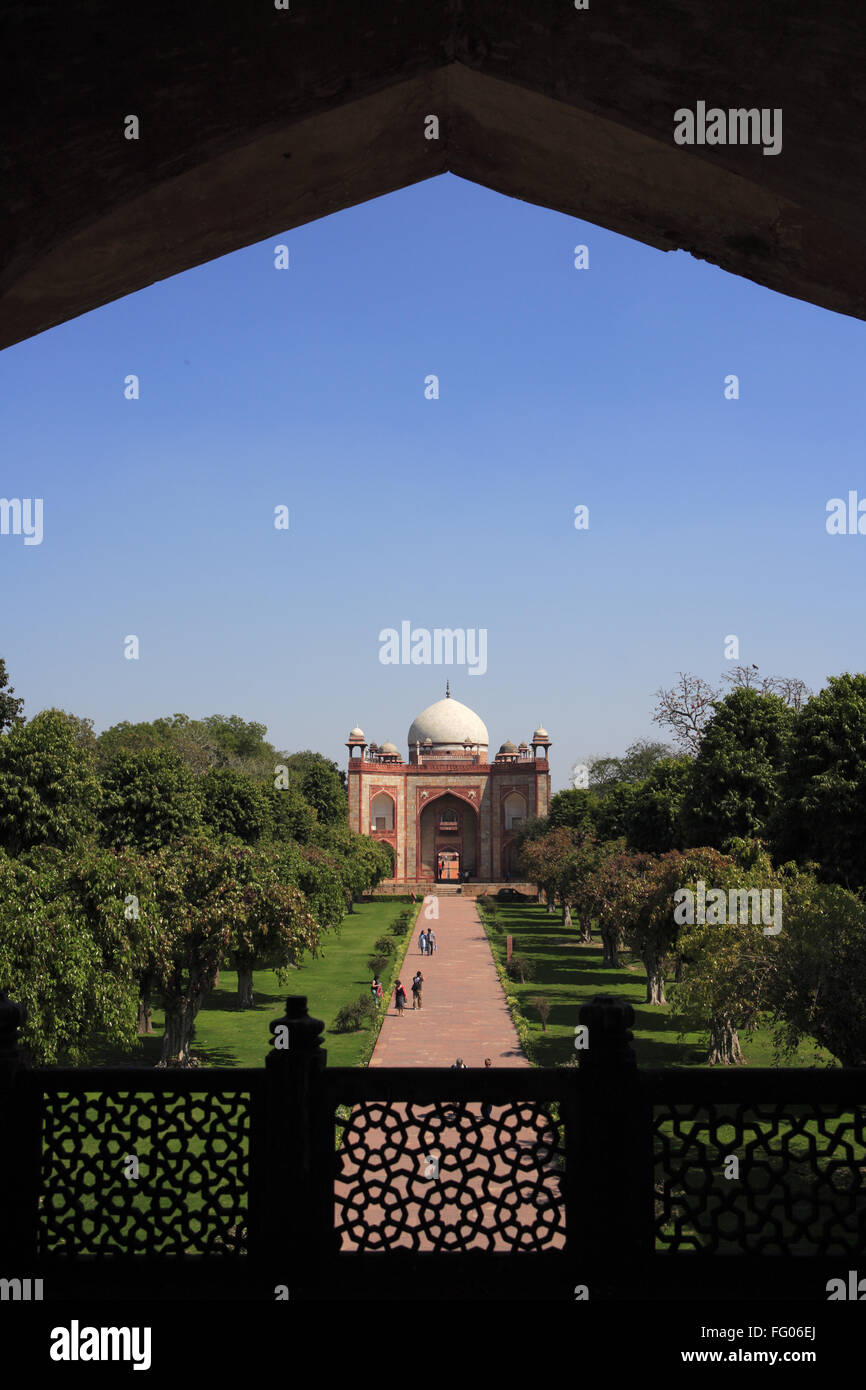 Porte de l'Ouest , entrée principale de Tombe de Humayun par arch construit en 1570 , Delhi, Inde Site du patrimoine mondial de l'UNESCO Banque D'Images