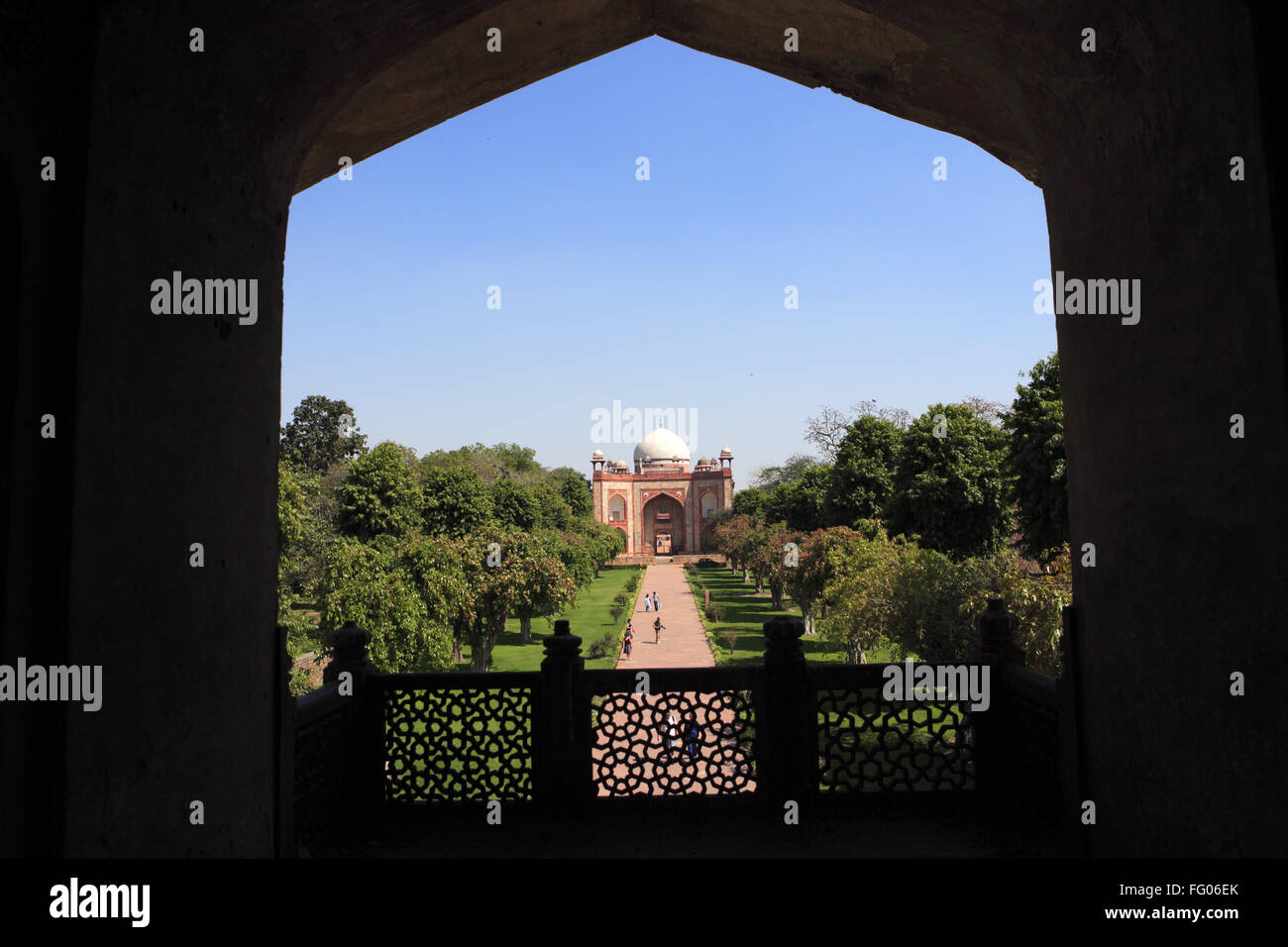 Porte de l'Ouest , entrée principale de Tombe de Humayun par arch construit en 1570 , Delhi, Inde Site du patrimoine mondial de l'UNESCO Banque D'Images