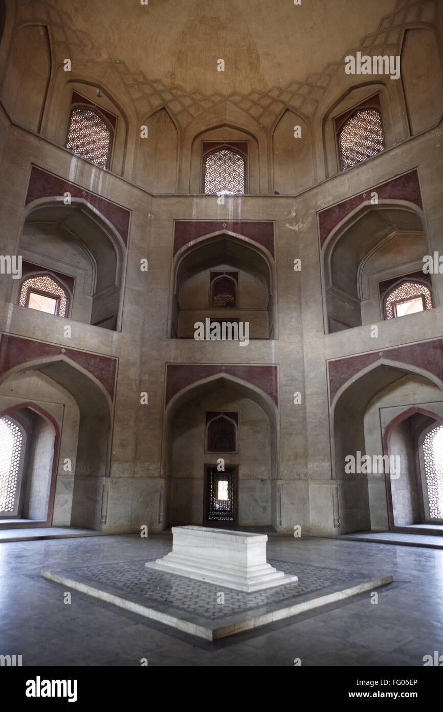 Chambre principale tombe dans la Tombe de Humayun construit en 1570 , Delhi , Inde UNESCO World Heritage Site Banque D'Images