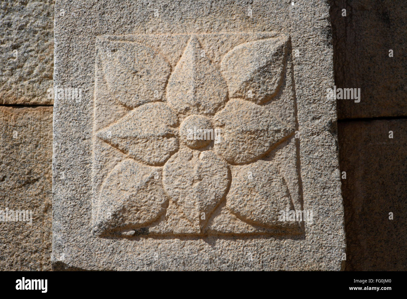Lotus sculpté dans le complexe du temple Vitthala , Hampi Vijayanagar UNESCO World Heritage plateau du Deccan Hospet Bellary Karnataka Banque D'Images