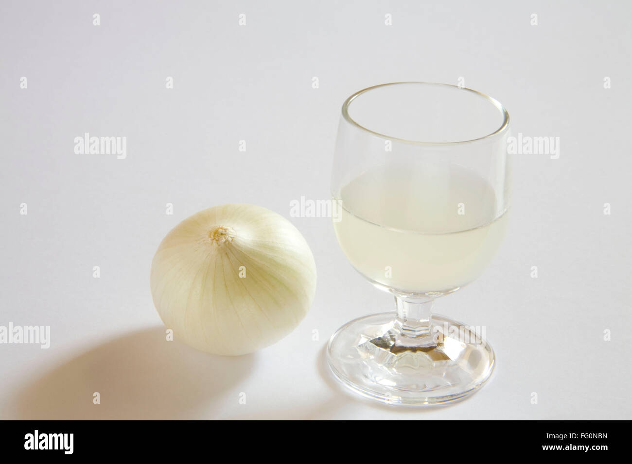 Du jus d'oignon , , piyaz ka rus , Allium cepa , Inde Banque D'Images
