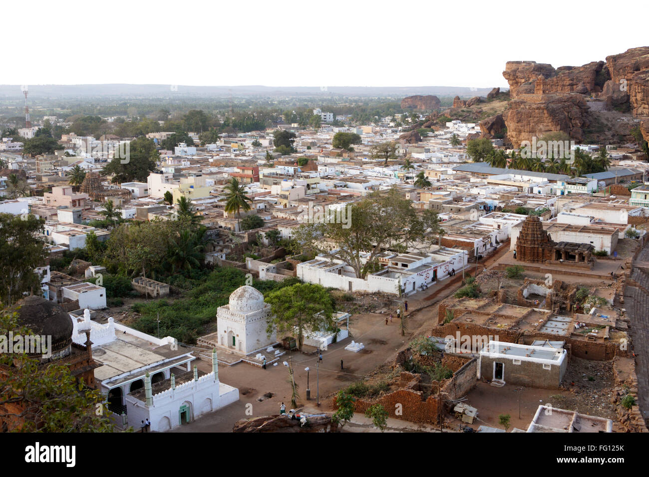 Badami Ville , Rock Cut Cave Temple , District Bagalkot , Karnataka , Plateau du Deccan, en Inde Banque D'Images