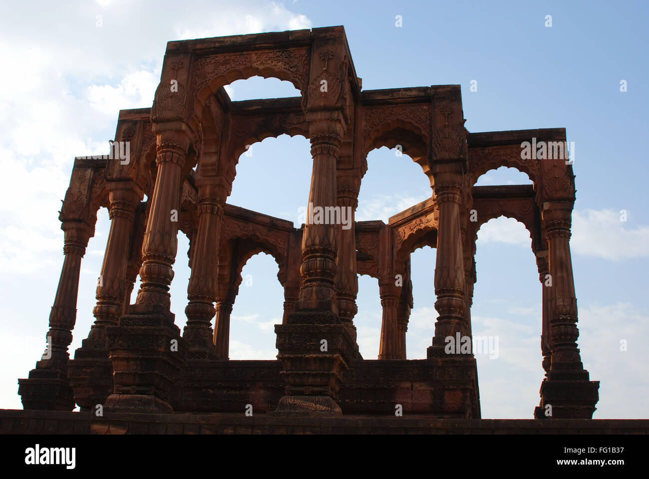 Un chhatri panchkundia , ouvert à Mandore , Jodhpur , Rajasthan , Inde Banque D'Images