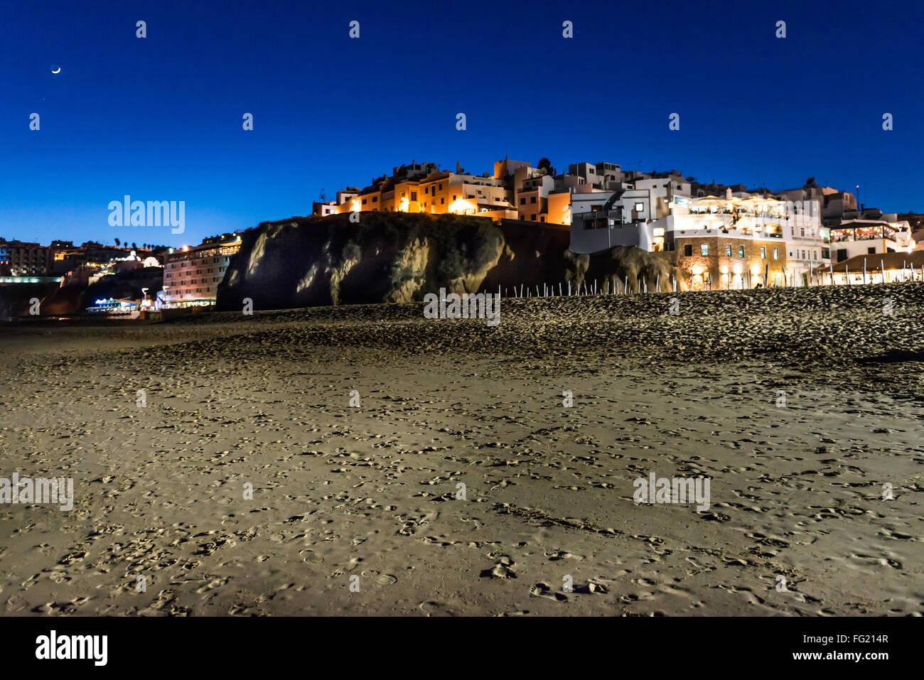 Plage à Albufeira, Algarve, Portugal nuit Banque D'Images