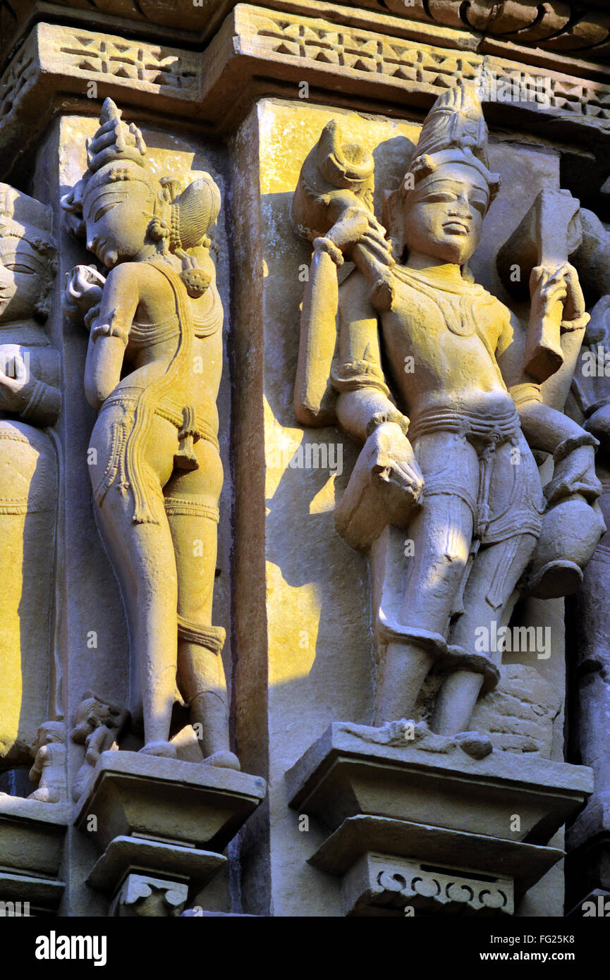 Mur décoré de Kandariya Mahadeva temple Khajuraho Madhya Pradesh, Inde Banque D'Images