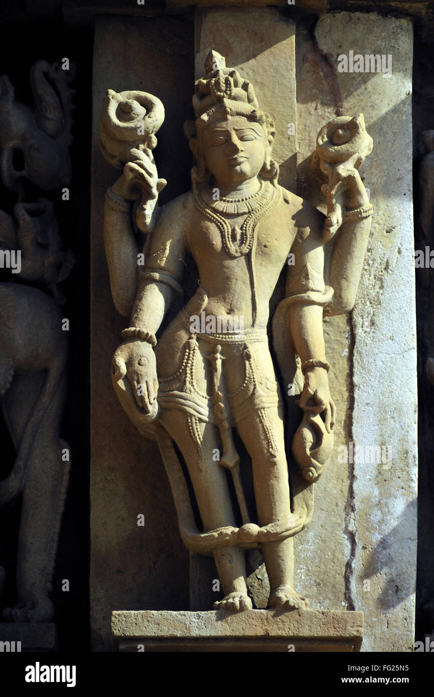 Dikpala sur mur de temple jagadambi Khajuraho Madhya Pradesh, Inde Banque D'Images