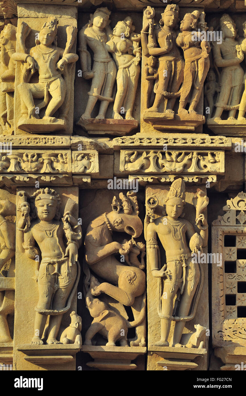 Yama sur mur de parsvanath temple Khajuraho Madhya Pradesh, Inde Banque D'Images