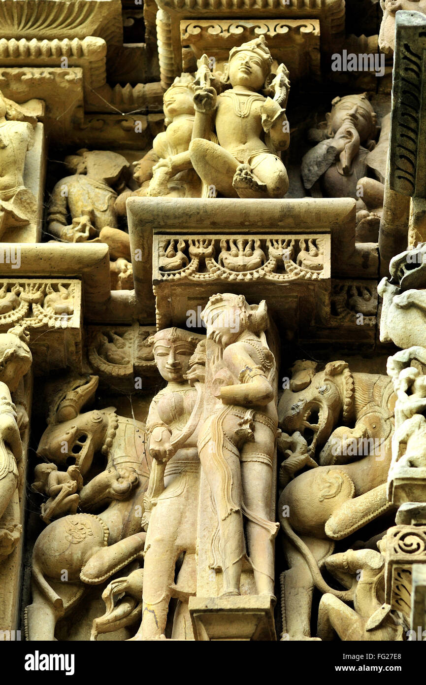 L'APSARA et nayika adinath temple Khajuraho Madhya Pradesh, Inde Banque D'Images