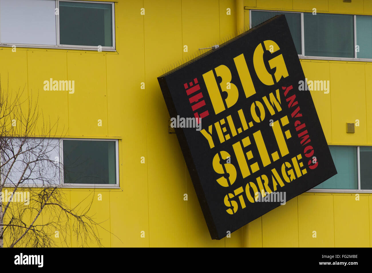 Big Yellow Self Storage company logo signe. Banque D'Images
