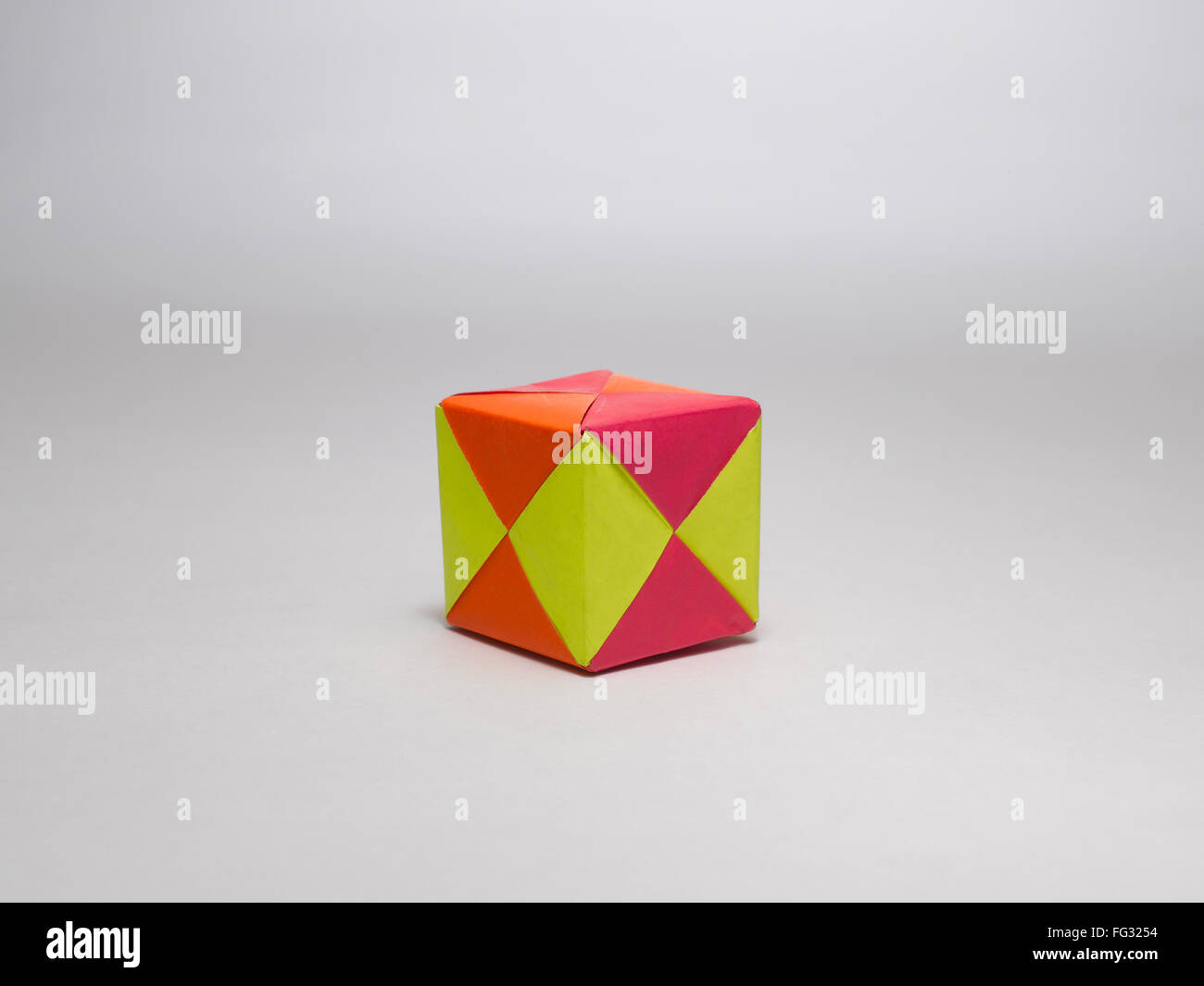 L'Inde cube multiplexé origami Banque D'Images