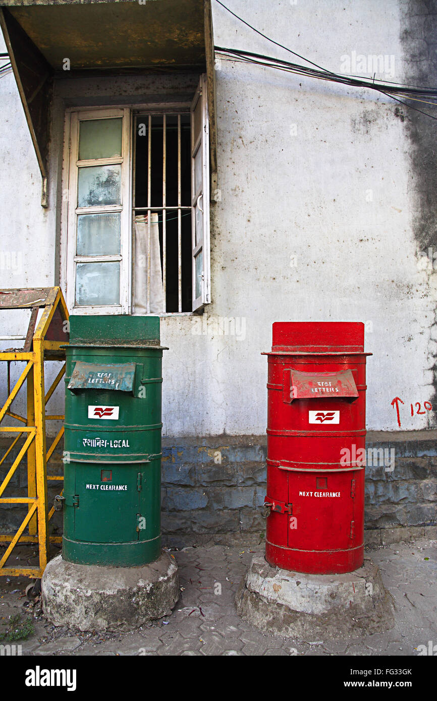 Les boîtes aux lettres , Bombay Mumbai , MAHARASHTRA , INDE Banque D'Images