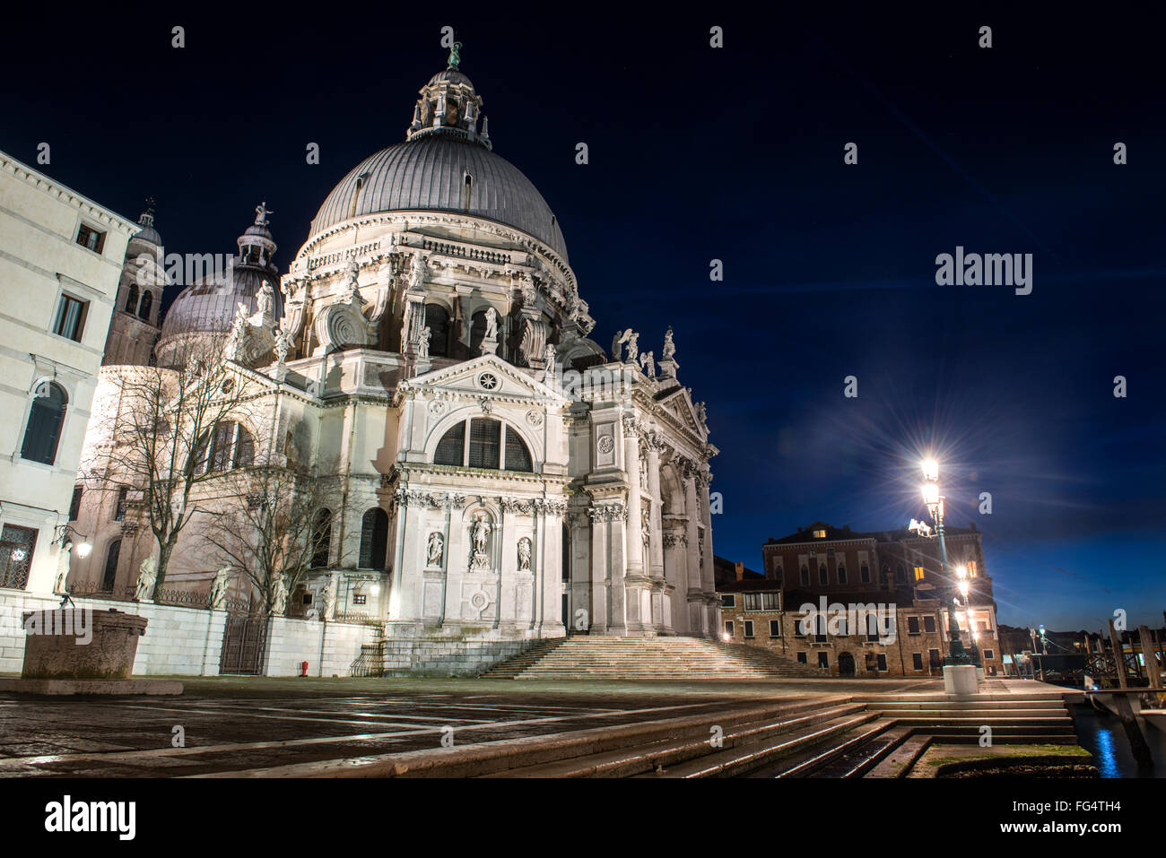 Santa Maria della Salute est une basilique à Venise construit dans la région de Punta della Dogana Banque D'Images