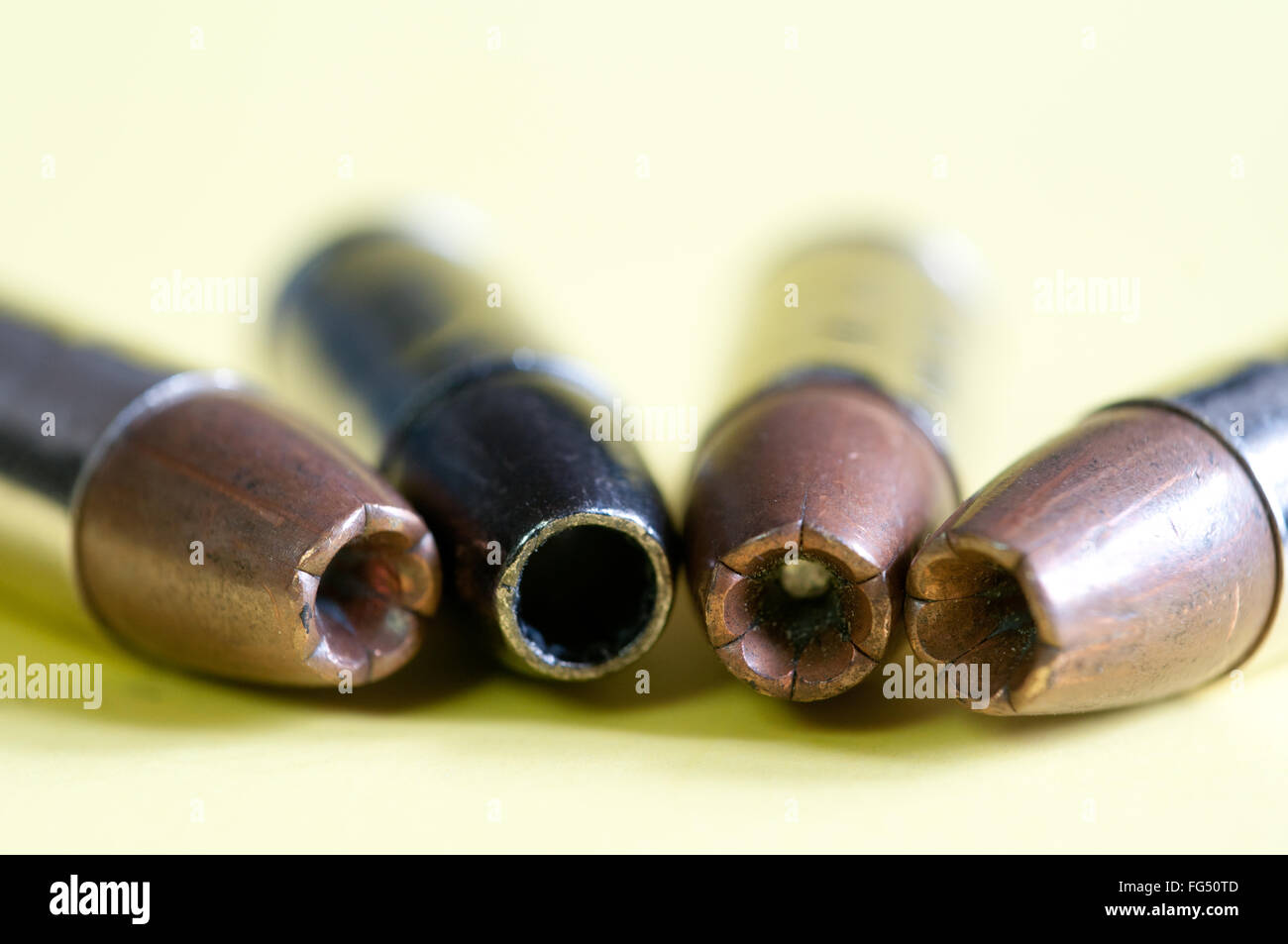 9 millimètre de balles à pointe creuse utilisée pour la chasse et la self  défense Photo Stock - Alamy