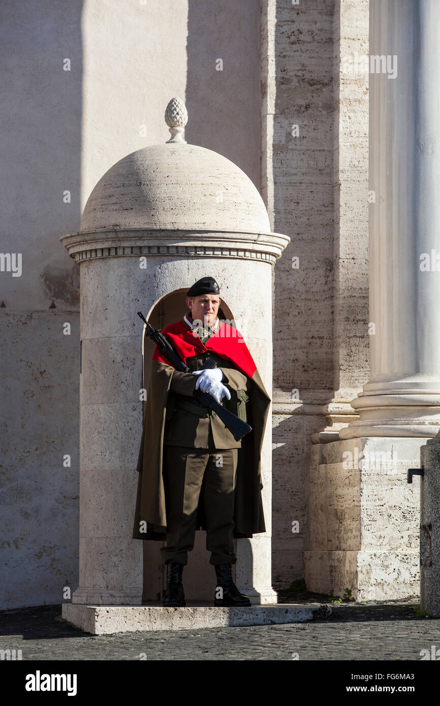 La garde au Palais du Quirinale, l'accueil du président ; Rome, Italie Banque D'Images