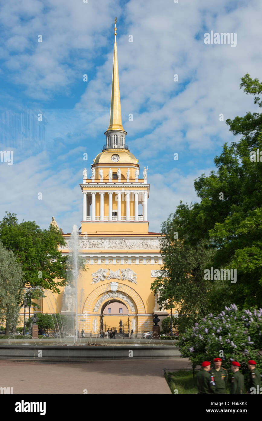 La tour de l'amirauté. Bâtiment de l'amirauté, Admiralteyskiy, Saint Petersburg, Fédération de Russie, Région Nord-Ouest Banque D'Images
