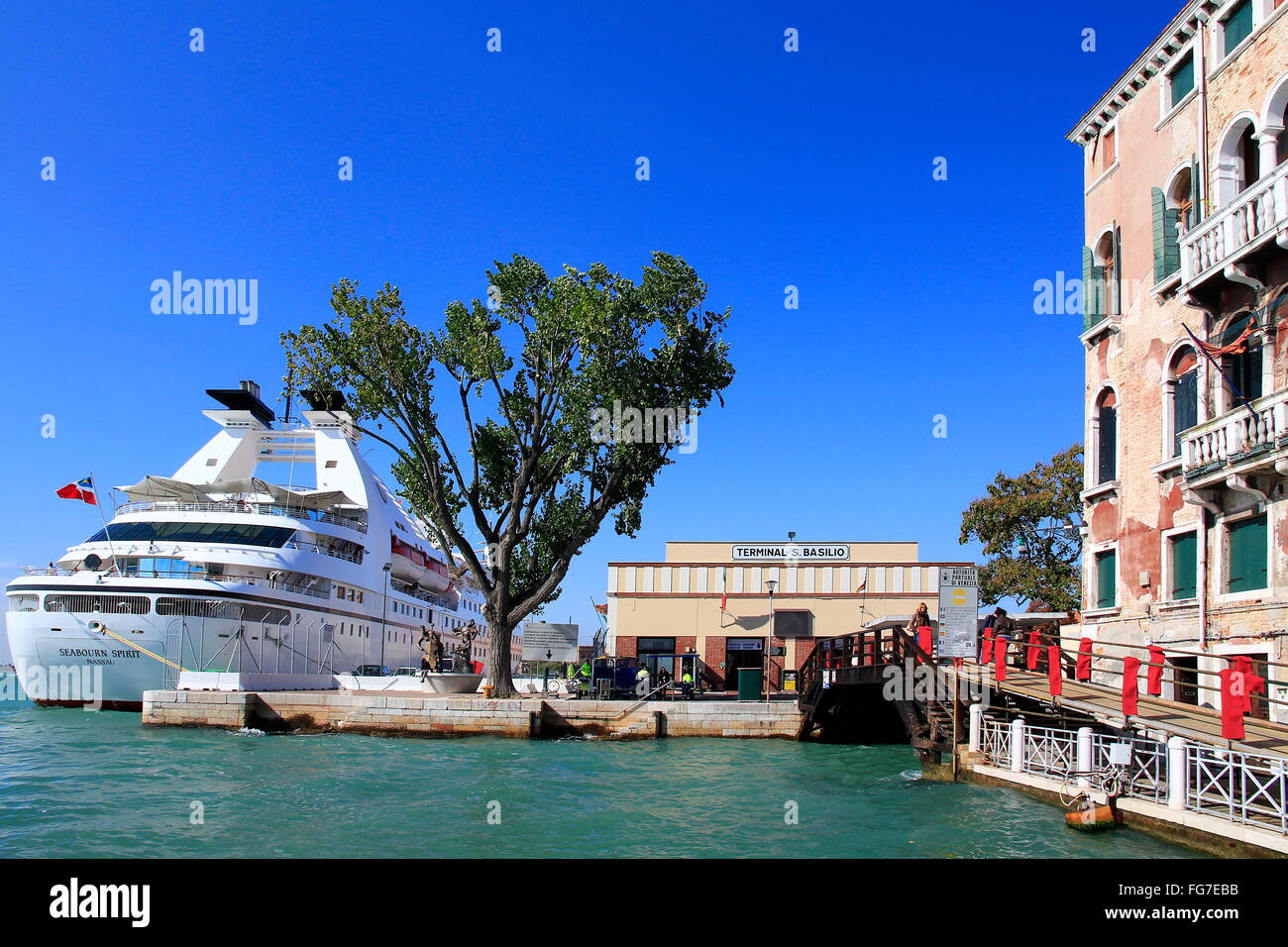 Géographie / voyages, Italie, Vénétie, Venise, le Canale della Giudecca, port d'eabound avec terminal cruiser 'esprit', Additional-Rights Clearance-Info-Not-Available- Banque D'Images