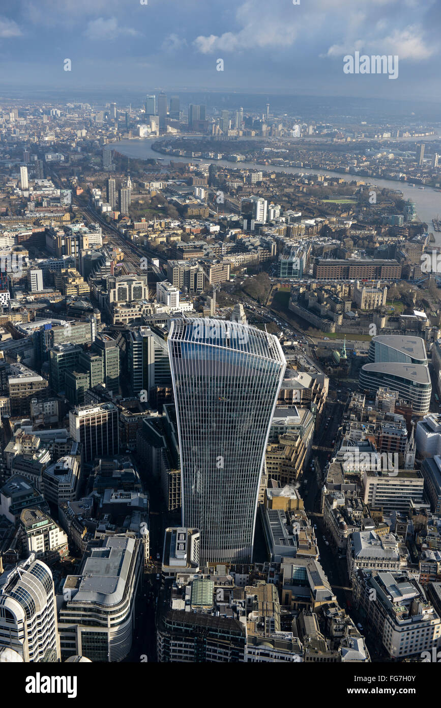 Une vue aérienne de 20 Fenchurch Street, communément connue sous le nom de bâtiment talkie walkie Banque D'Images
