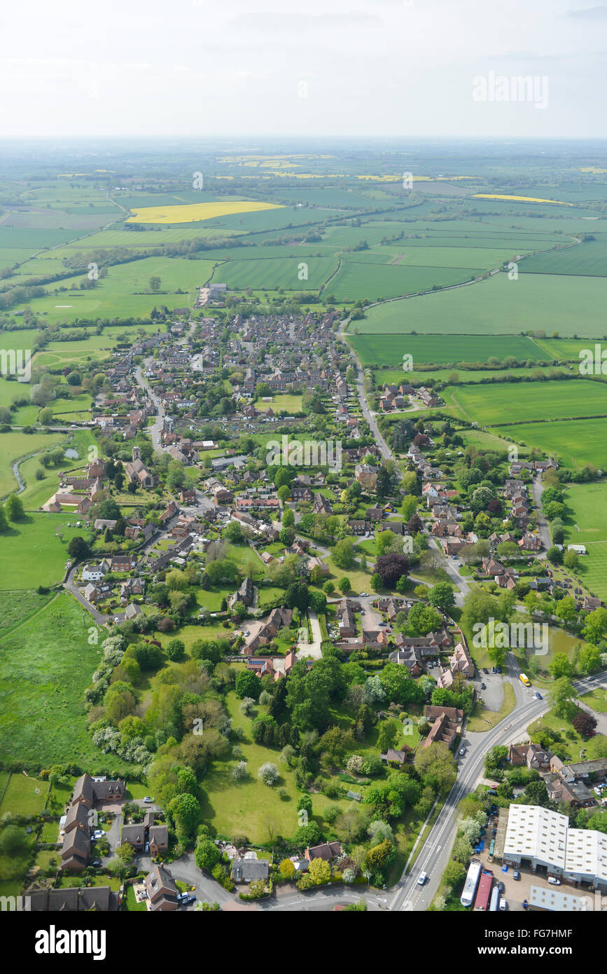 Une vue aérienne du village de Long Itchington Warwickshire et alentours Banque D'Images Une vue aérienne du village de Long Itchington Warwickshire et alentours Banque D'Images