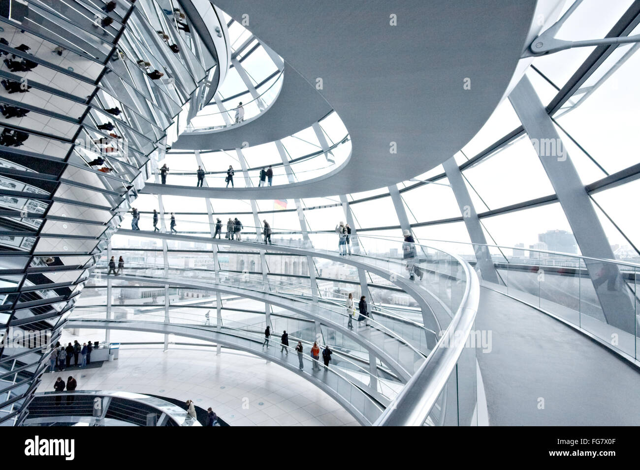 La coupole du Reichstag Banque D'Images