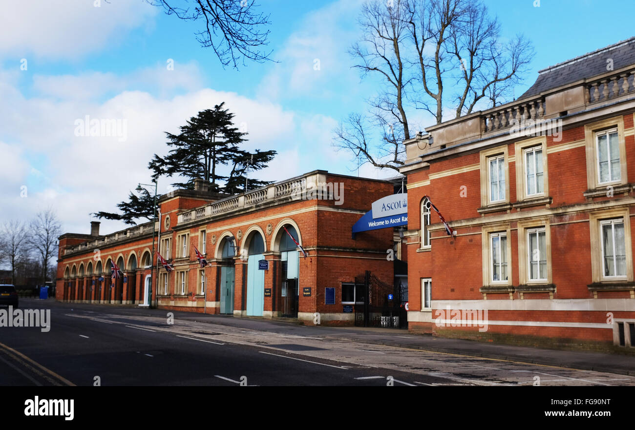 Ancienne entrée de l'Hippodrome Royal Ascot Berkshire UK Banque D'Images