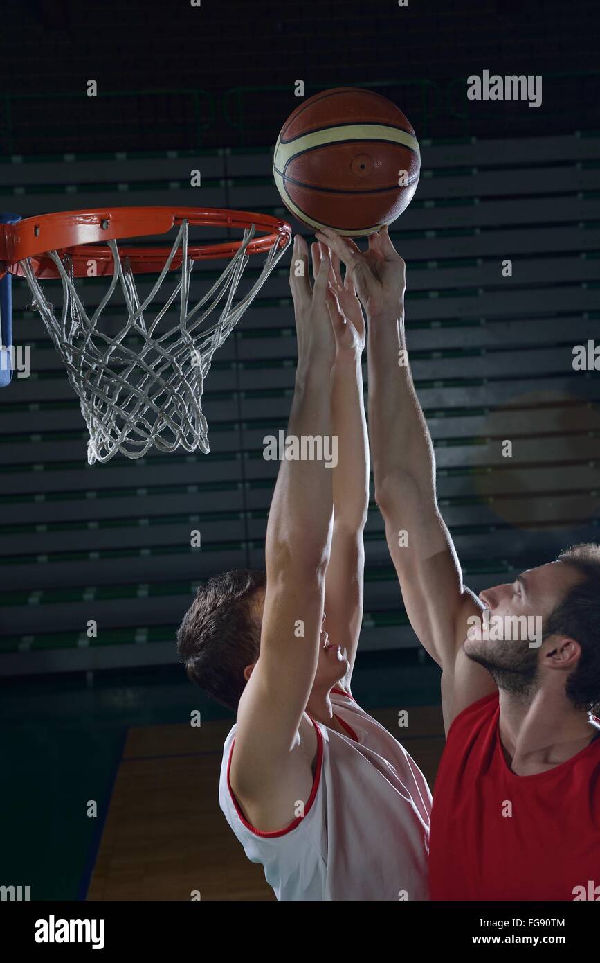 Basket-ball en action Banque D'Images