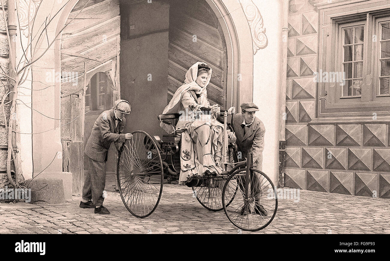 La conduite de Bertha Benz Benz Patent Motorwagen - 1886 Banque D'Images